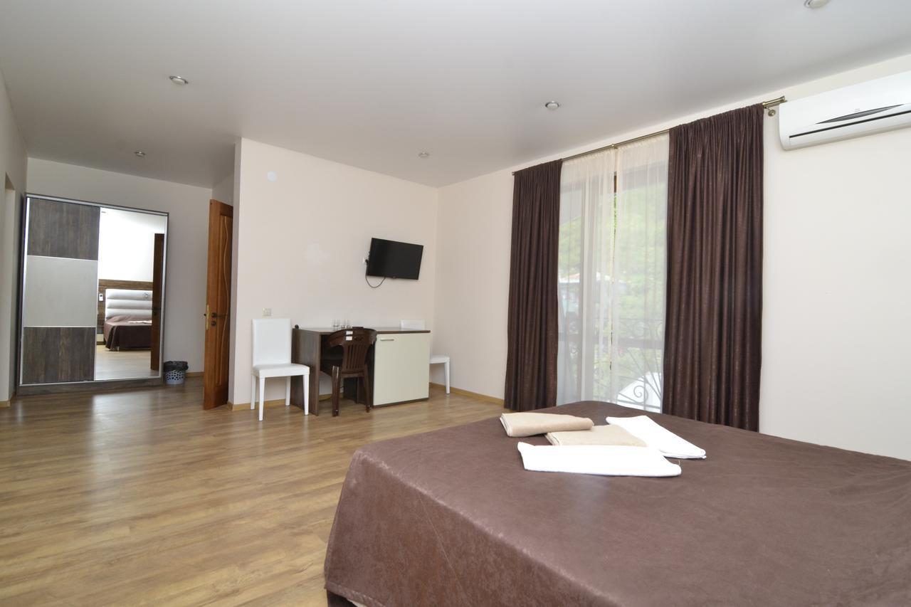 Arda Hotel Gagra Luaran gambar