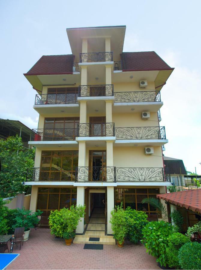 Arda Hotel Gagra Luaran gambar