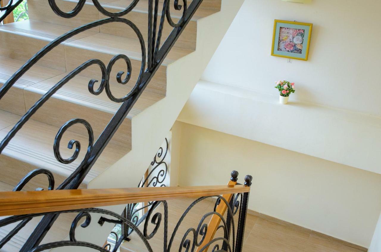 Arda Hotel Gagra Luaran gambar